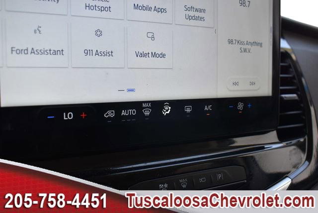 Used 2023 Ford Transit 350 XLT image 39