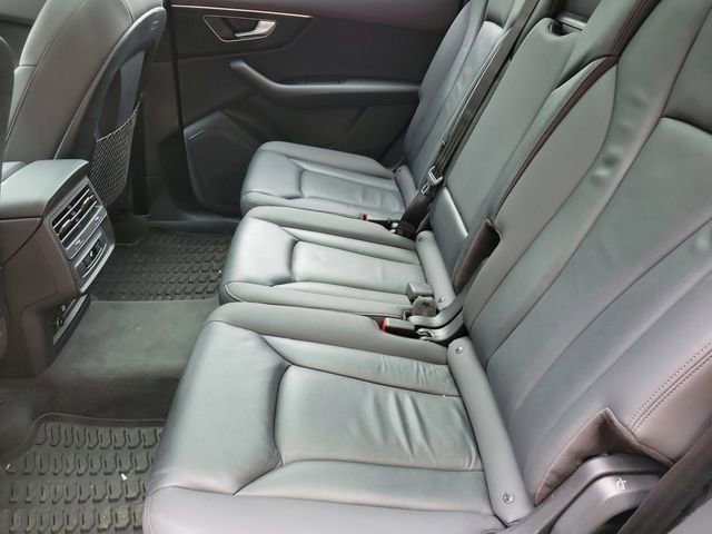 Used 2021 Audi Q7 2.0T Premium w/ Convenience Package AWD/4WD image 14