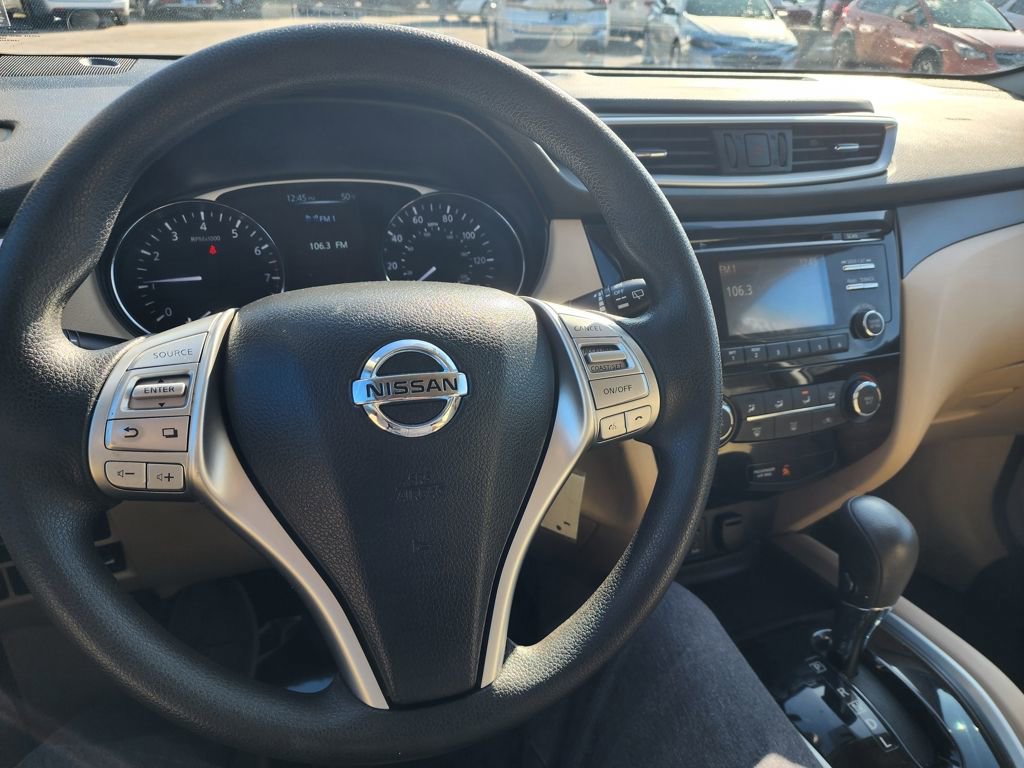 Used 2016 Nissan Rogue S w/ Appearance Package image 18