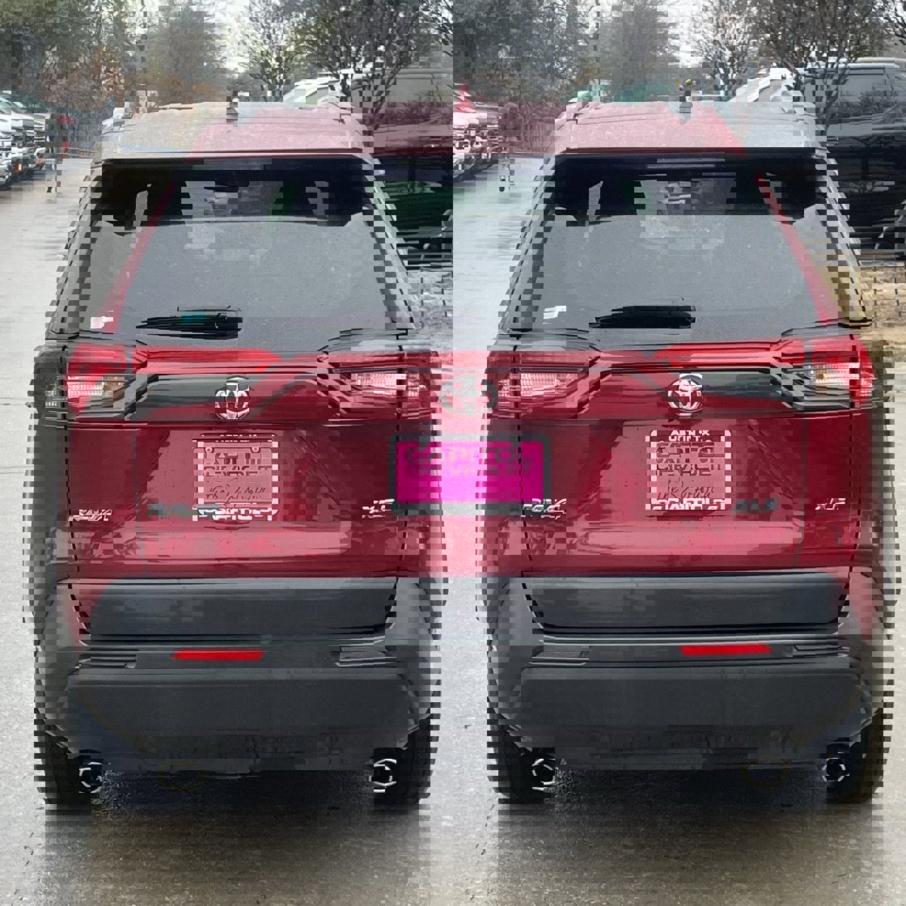 Used 2023 Toyota RAV4 XLE image 5