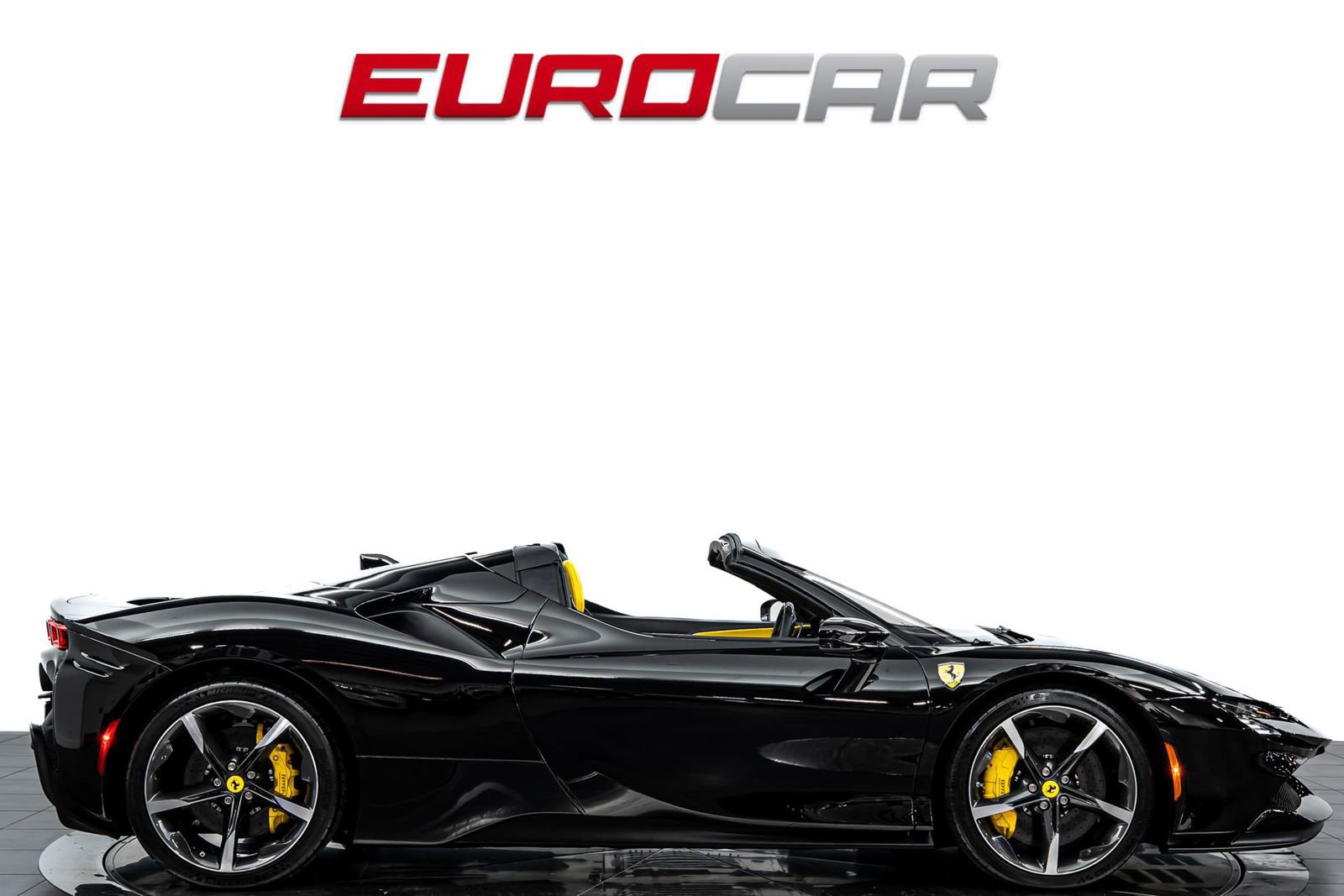 Used 2024 Ferrari SF90 Spider AWD/4WD image 7