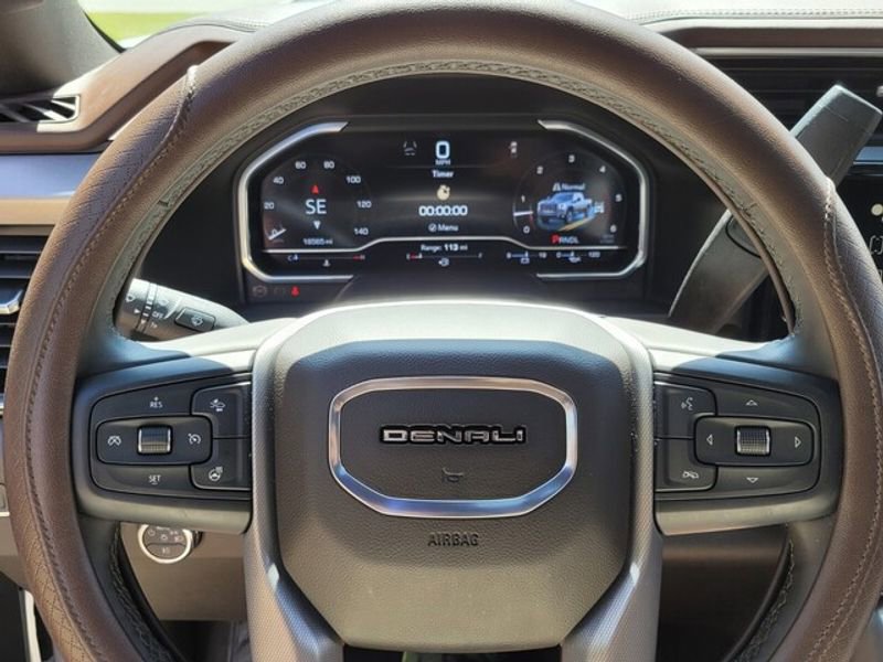 Used 2024 GMC Sierra 2500 Denali w/ Denali Reserve Package image 26