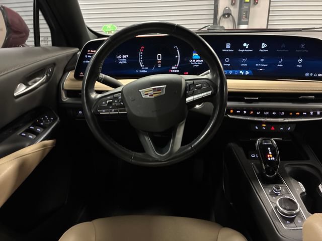 Certified 2024 Cadillac XT4 Luxury w/ Cold Weather Package FWD image 13