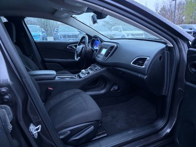 Used 2015 Chrysler 200 Limited w/ Convenience Group FWD image 11