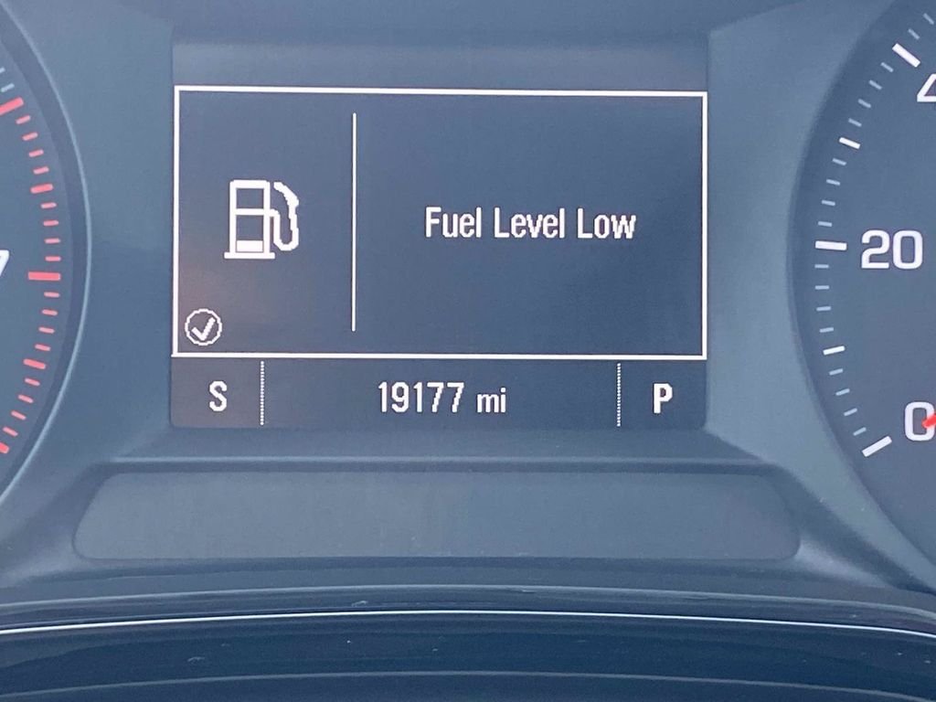 Used 2026 Chevrolet Trax LS FWD image 33