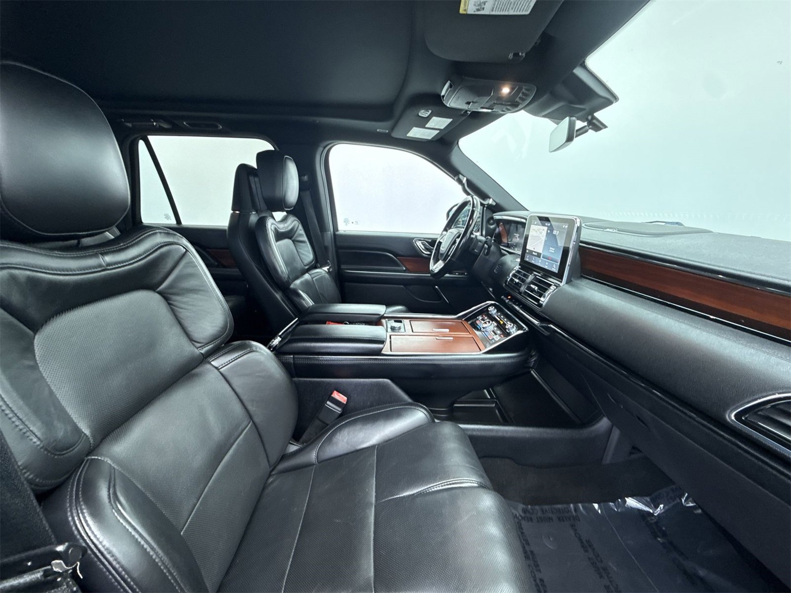 Used 2021 Lincoln Navigator L Reserve image 14