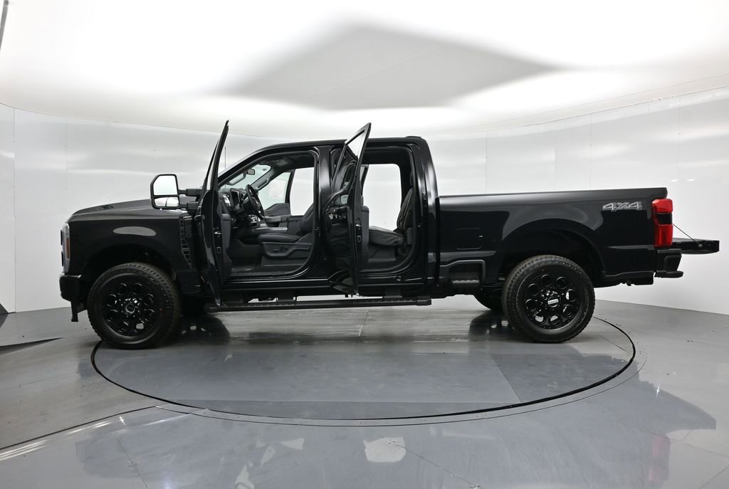 New 2025 Ford F250 Lariat w/ Lariat Ultimate Package image 35