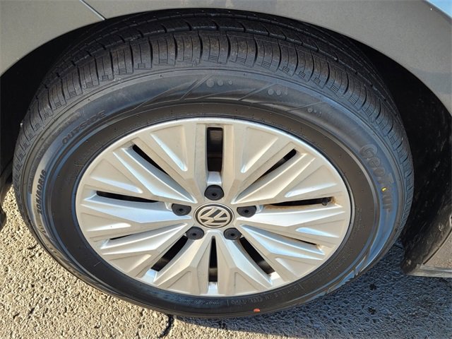 Used 2019 Volkswagen Jetta S image 14