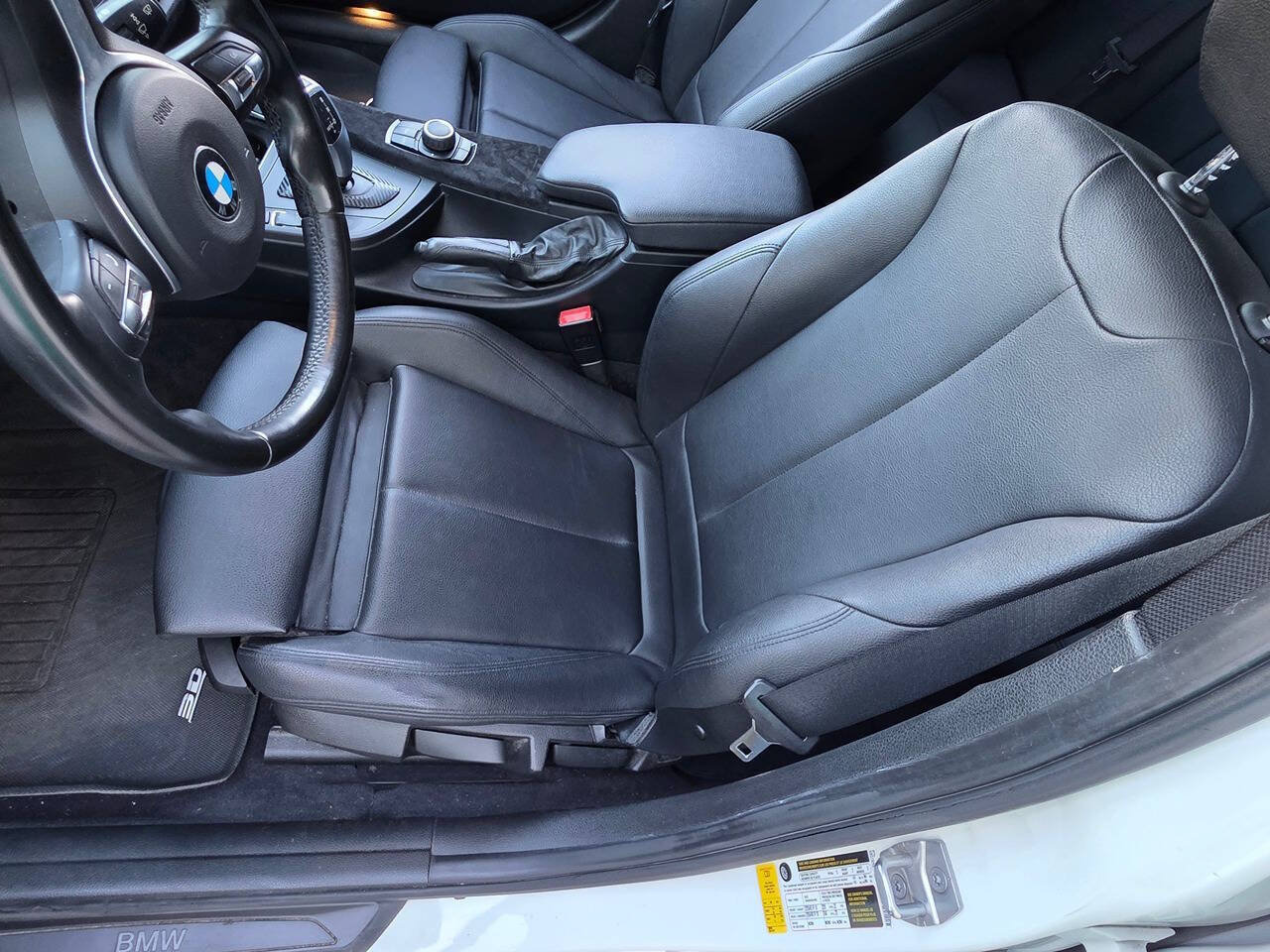 Used 2016 BMW 320i Sedan RWD image 17