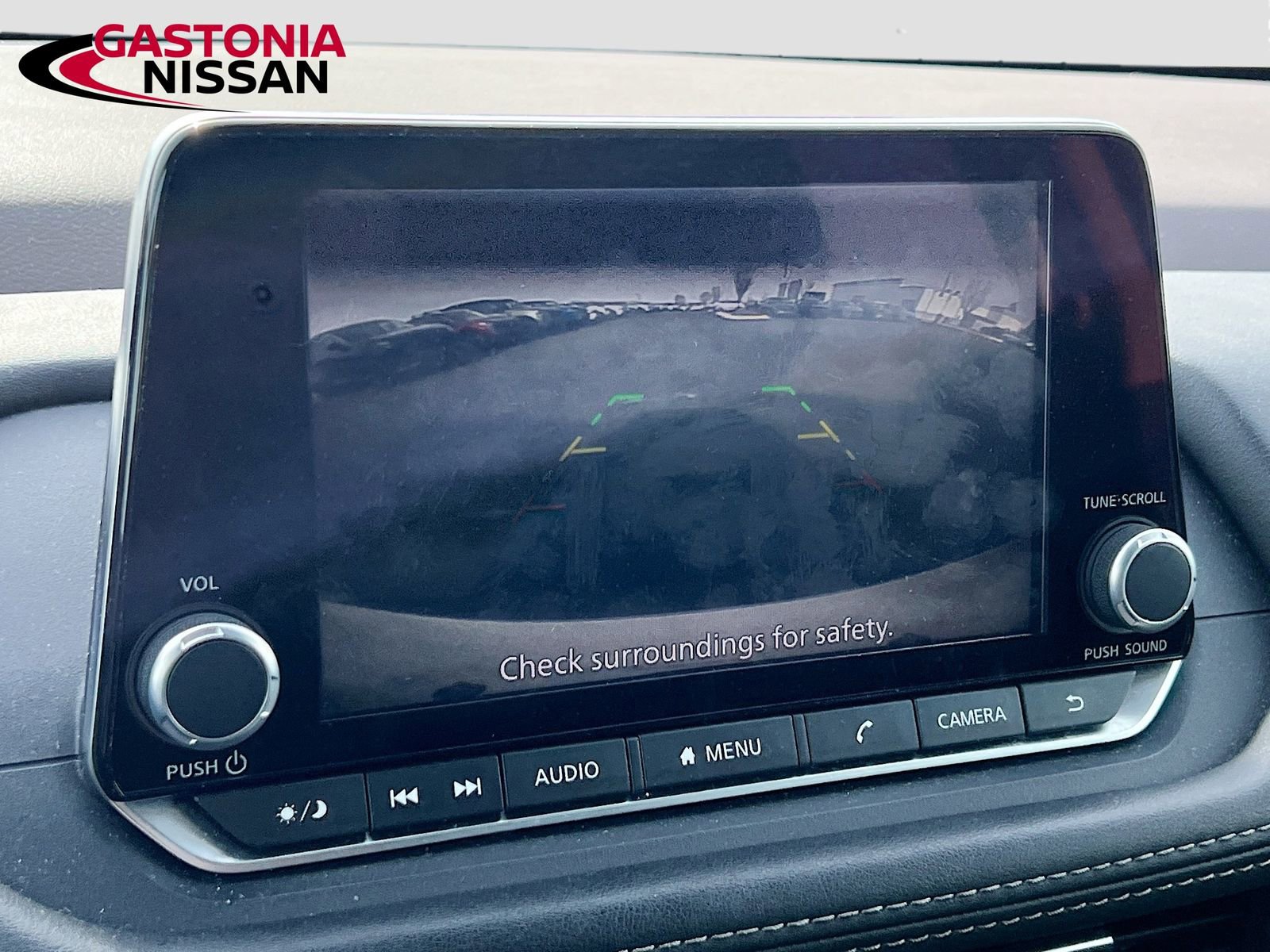 Used 2023 Nissan Rogue S image 17