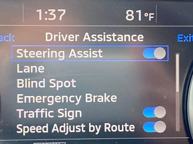 Used 2024 Mitsubishi Outlander SE image 18