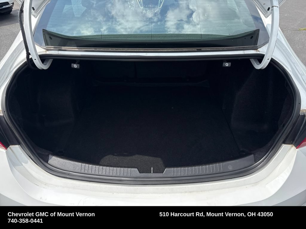 Used 2018 Chevrolet Malibu LT FWD image 28