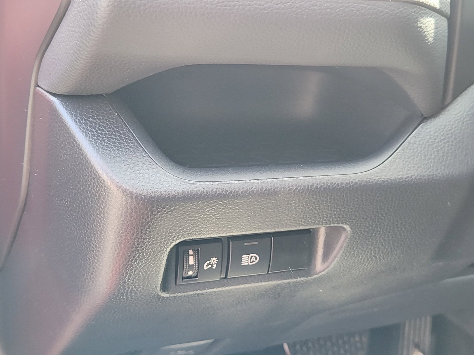 Certified 2025 Toyota RAV4 XLE AWD/4WD image 12