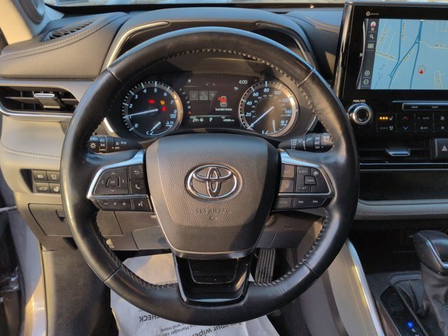 Certified 2021 Toyota Highlander Limited image 18