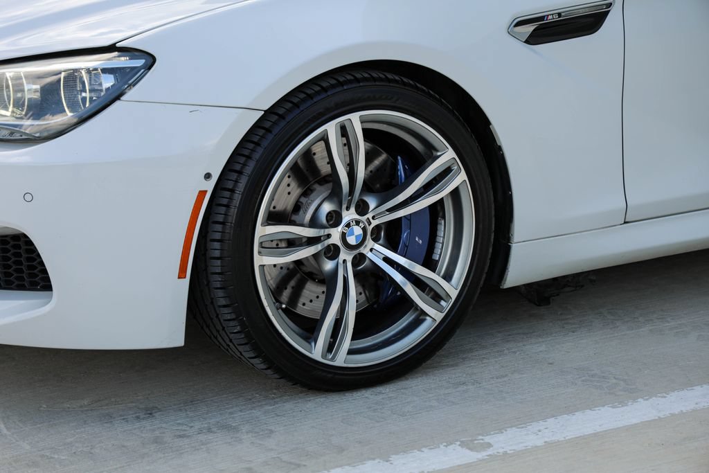Used 2012 BMW M6 Convertible RWD image 5
