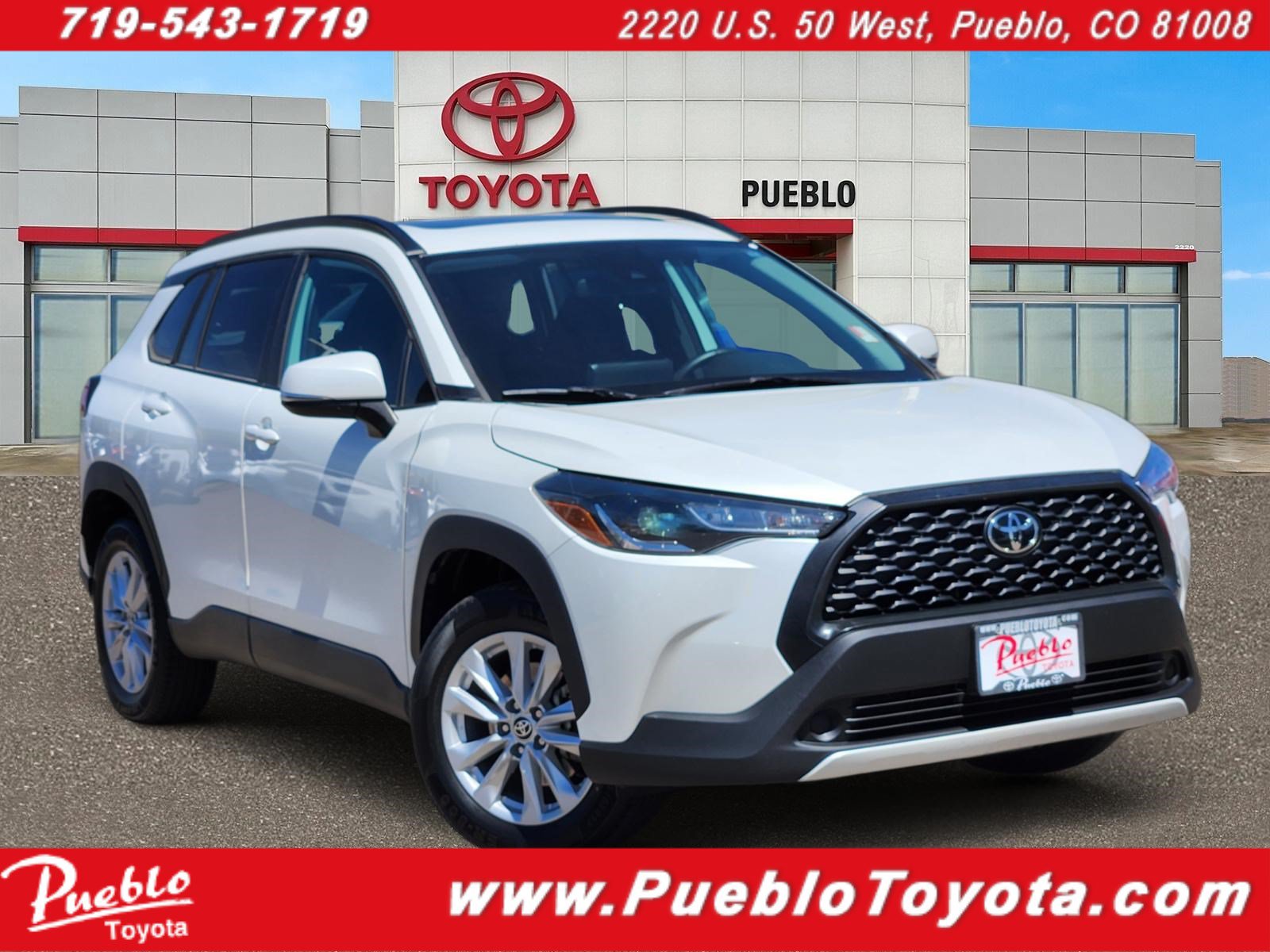Used 2022 Toyota Corolla Cross LE w/ Moonroof Package AWD/4WD image 1