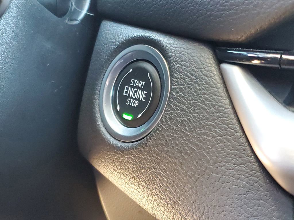 Certified 2024 Cadillac XT4 Premium Luxury image 14