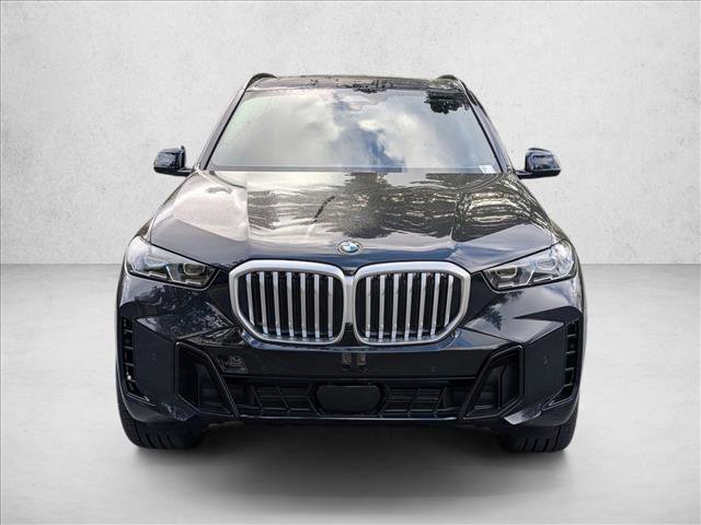 Used 2026 BMW X5 sDrive40i w/ M Sport Package RWD image 5