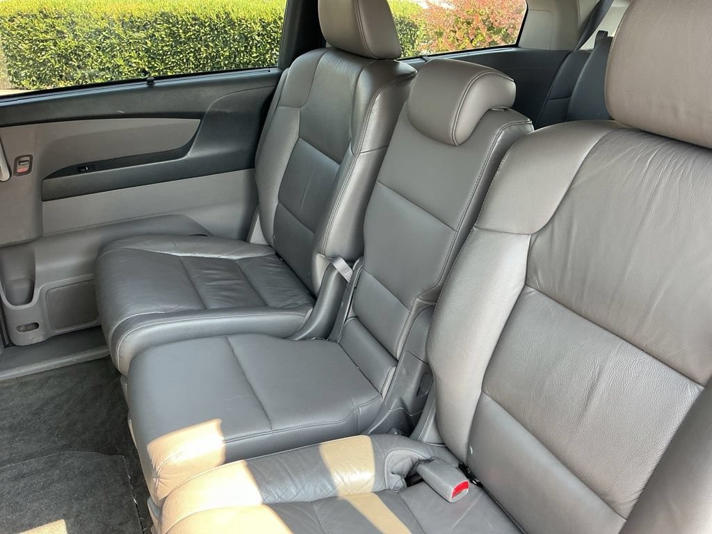 Used 2011 Honda Odyssey Touring image 25