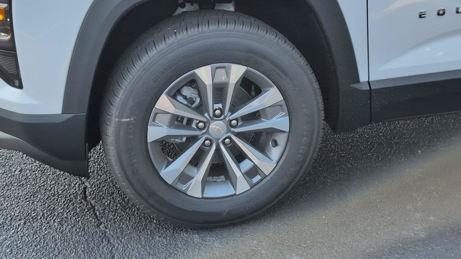 New 2027 Chevrolet Equinox LT w/ Convenience Package II FWD image 11