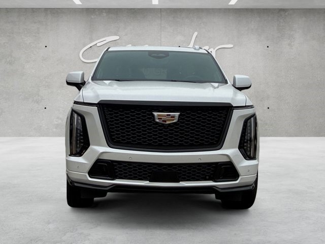 Certified 2025 Cadillac Escalade ESV V AWD/4WD image 17