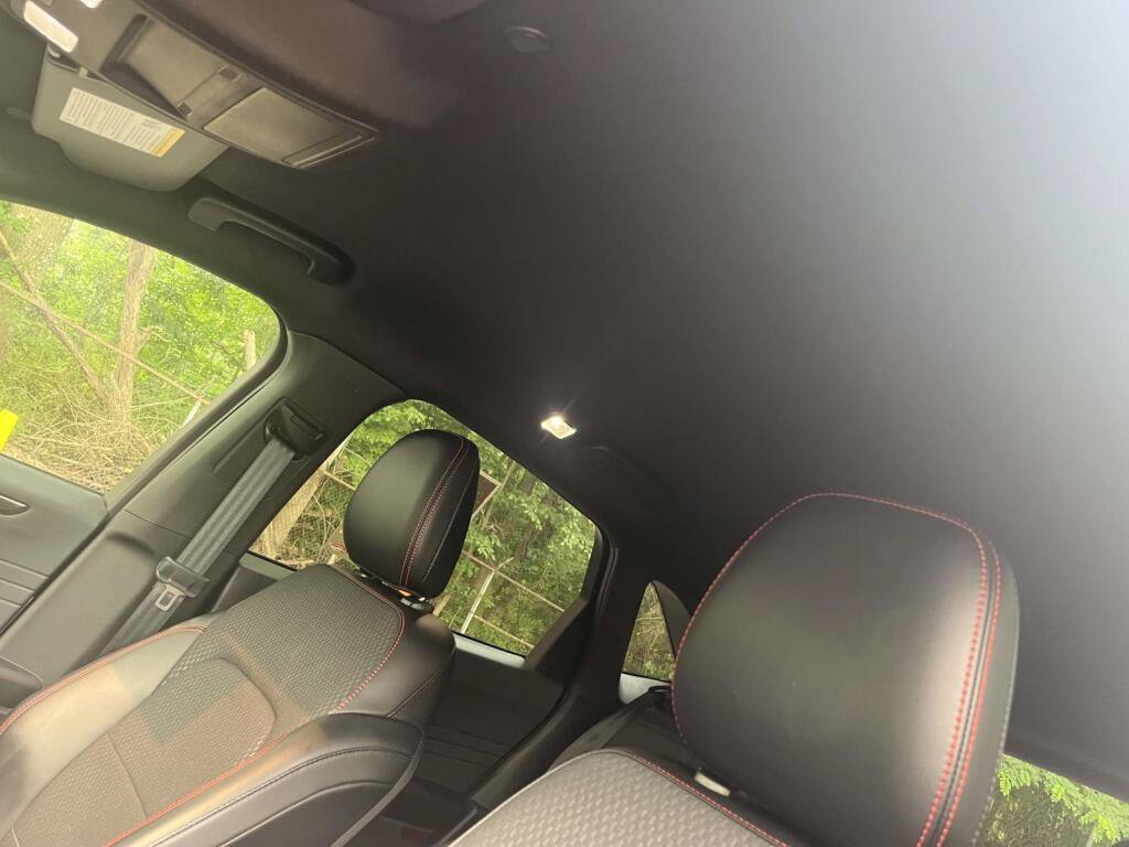 Certified 2023 Ford Escape ST-Line w/ Tech Pack #1 FWD image 6