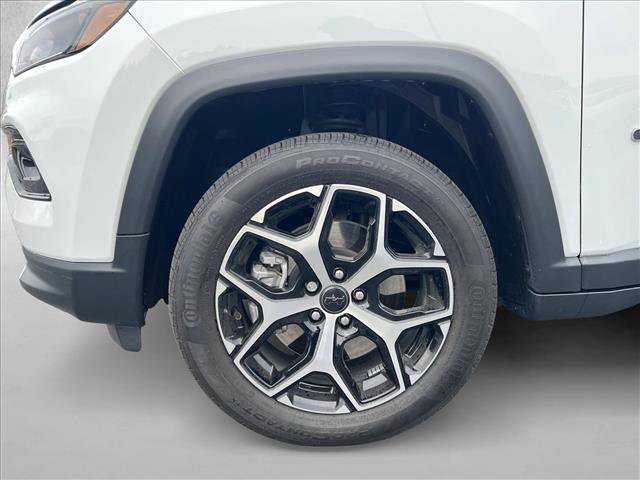 Used 2025 Jeep Compass Limited AWD/4WD image 26