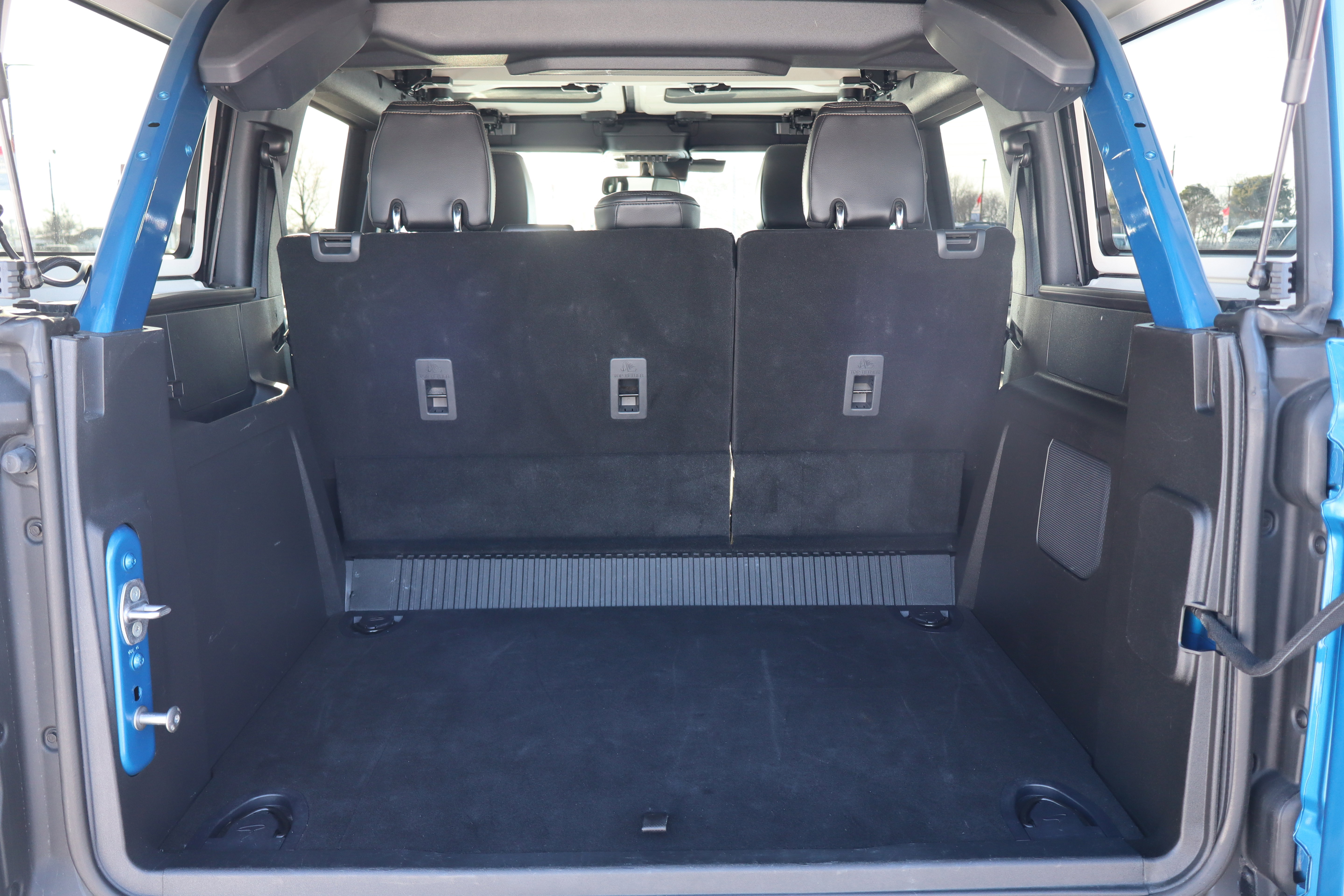 Used 2025 Ford Bronco Badlands AWD/4WD image 26
