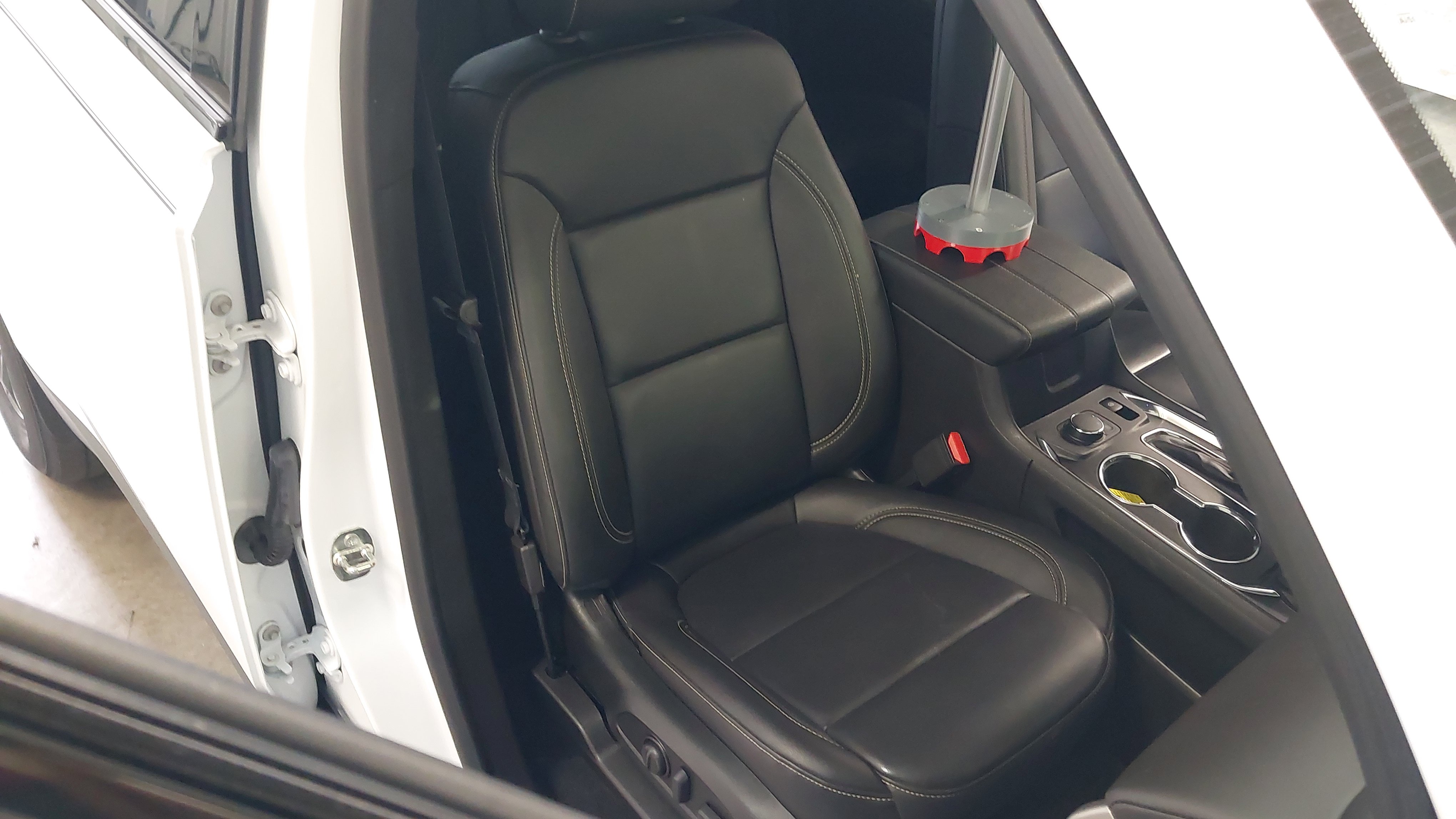 Used 2023 Chevrolet Traverse LT w/ Midnight/Sport Edition FWD image 28