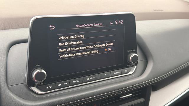 Used 2023 Nissan Rogue SV image 16