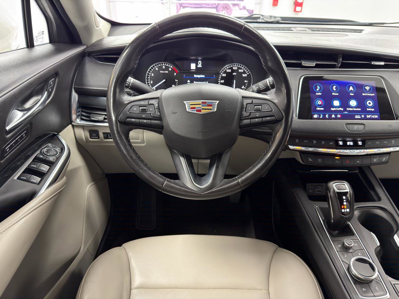 Used 2019 Cadillac XT4 Premium Luxury AWD/4WD image 28