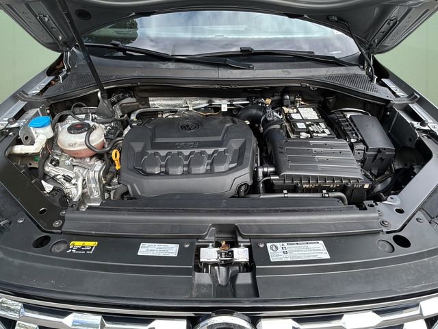 Used 2020 Volkswagen Tiguan SE image 12