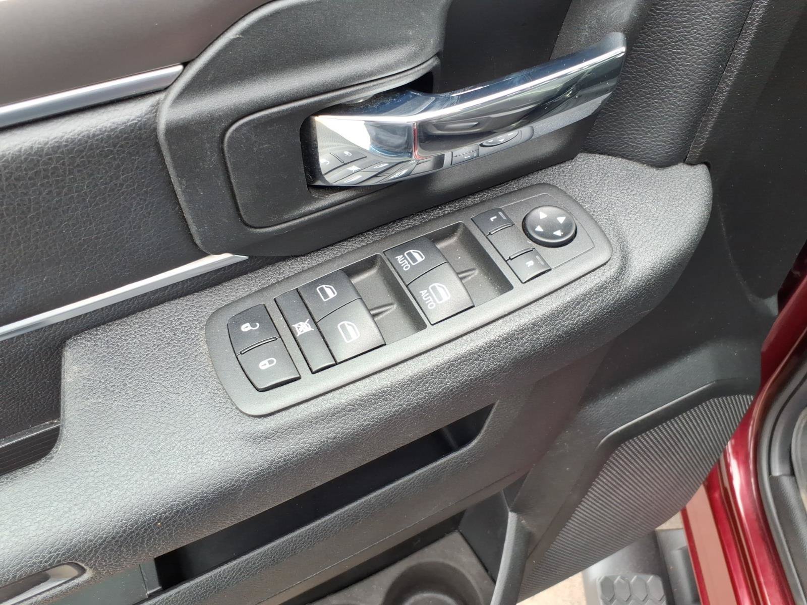 Used 2022 RAM 1500 Warlock AWD/4WD image 16
