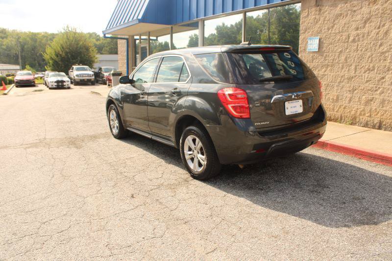 Used 2017 Chevrolet Equinox LS FWD image 4