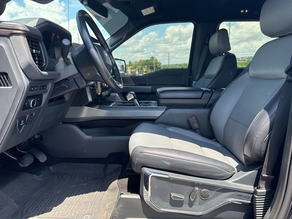 Used 2023 Ford F150 Lightning Lariat AWD/4WD image 6