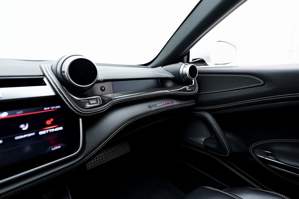 Used 2019 Ferrari GTC4Lusso T image 97