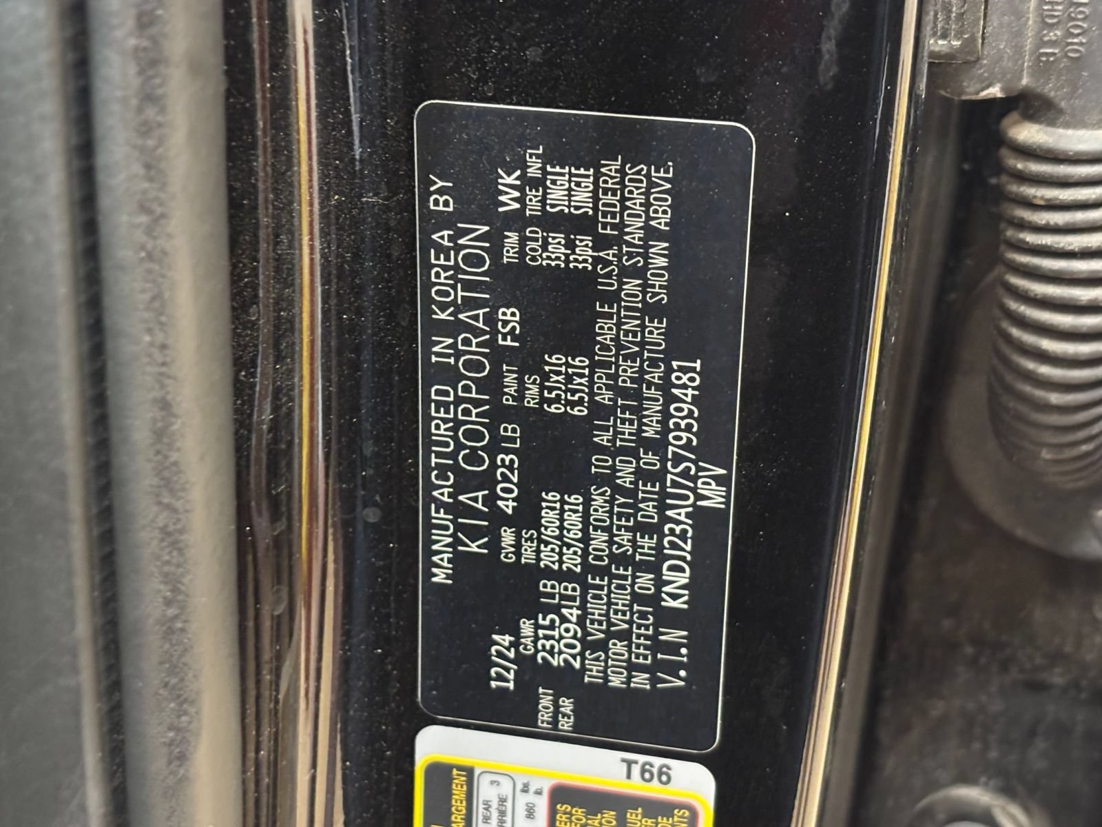 Used 2025 Kia Soul LX w/ LX Technology Package FWD image 26