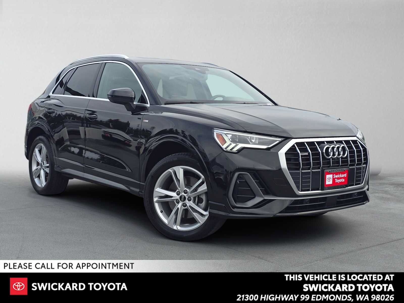 Used 2023 Audi Q3 2.0T Premium Plus w/ Premium Plus Package AWD/4WD image 1