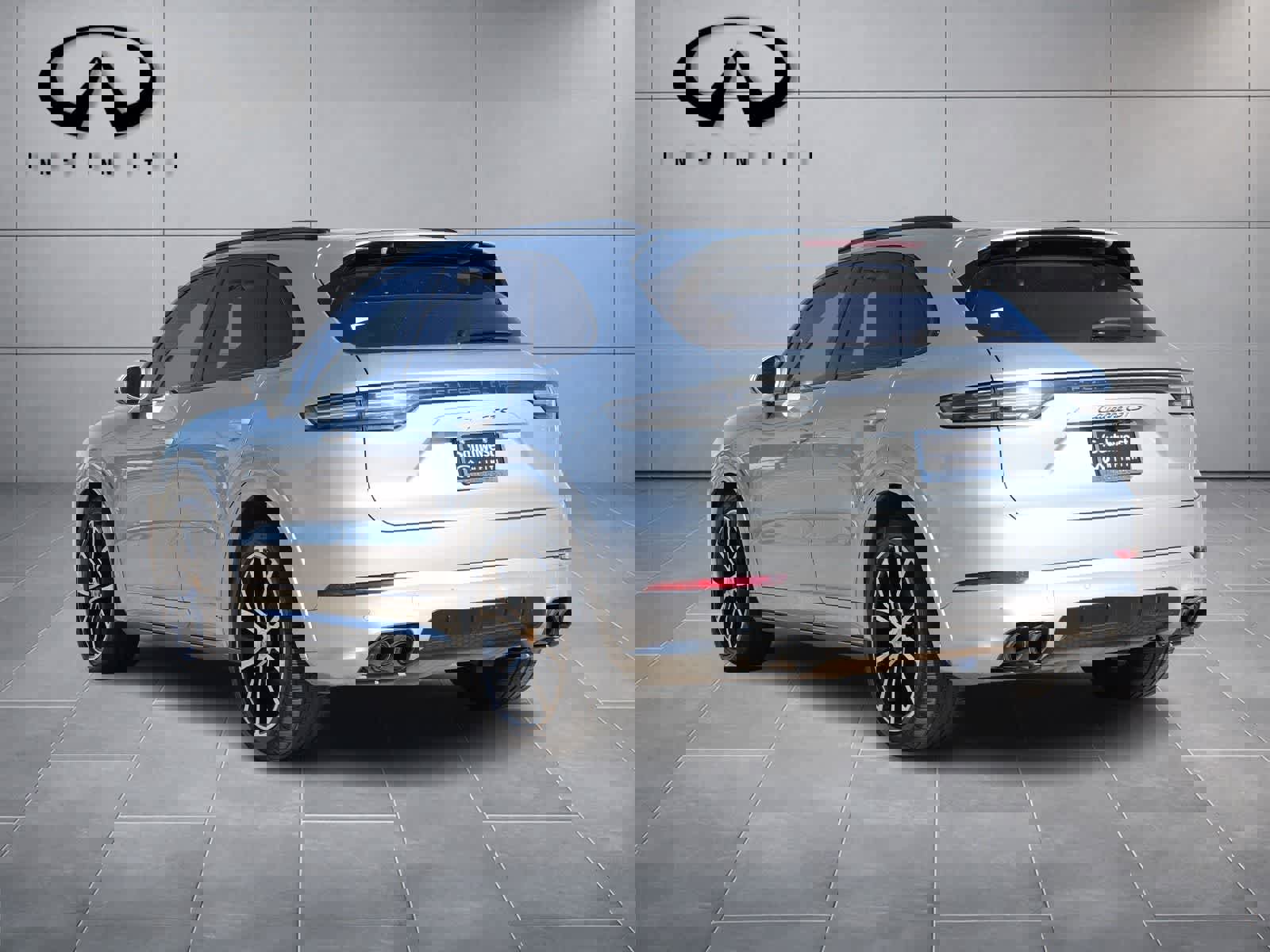 Used 2021 Porsche Cayenne GTS image 5