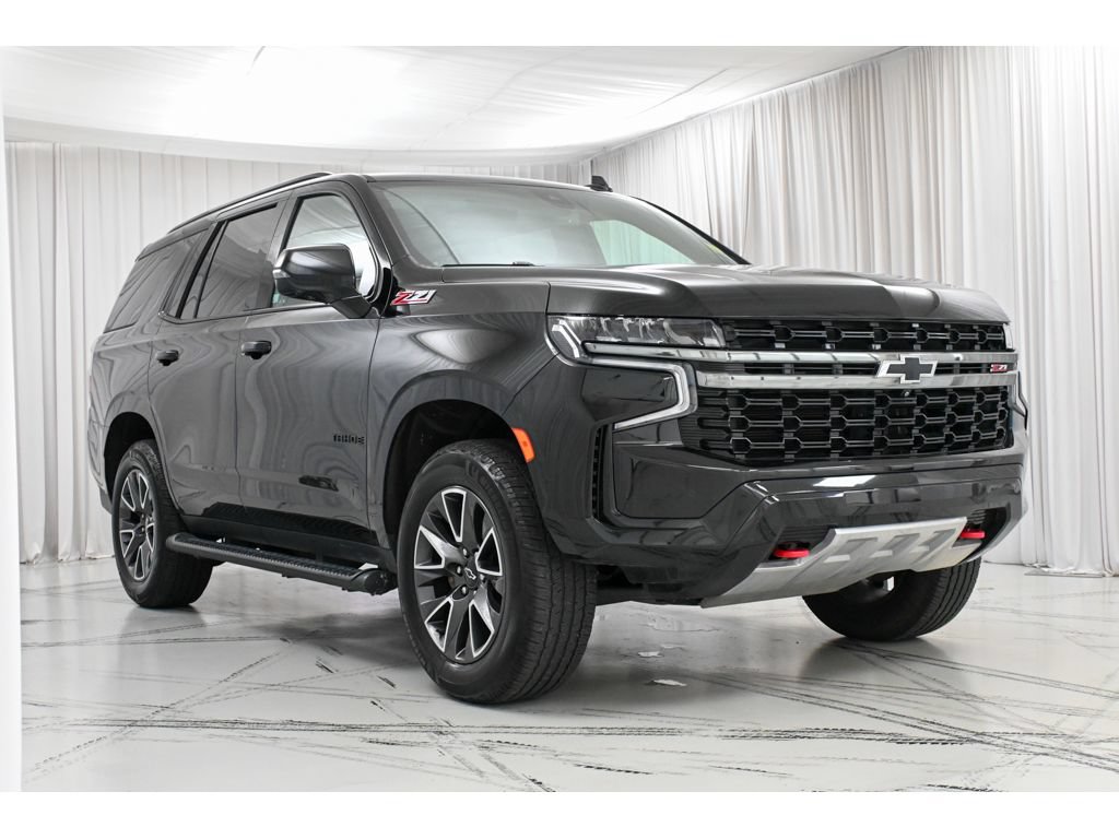 Used 2022 Chevrolet Tahoe Z71 w/ Luxury Package AWD/4WD image 2