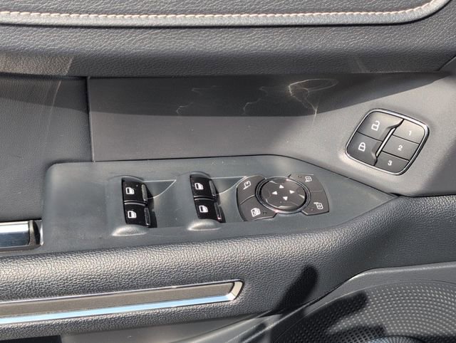 Used 2023 Ford Expedition XLT image 17