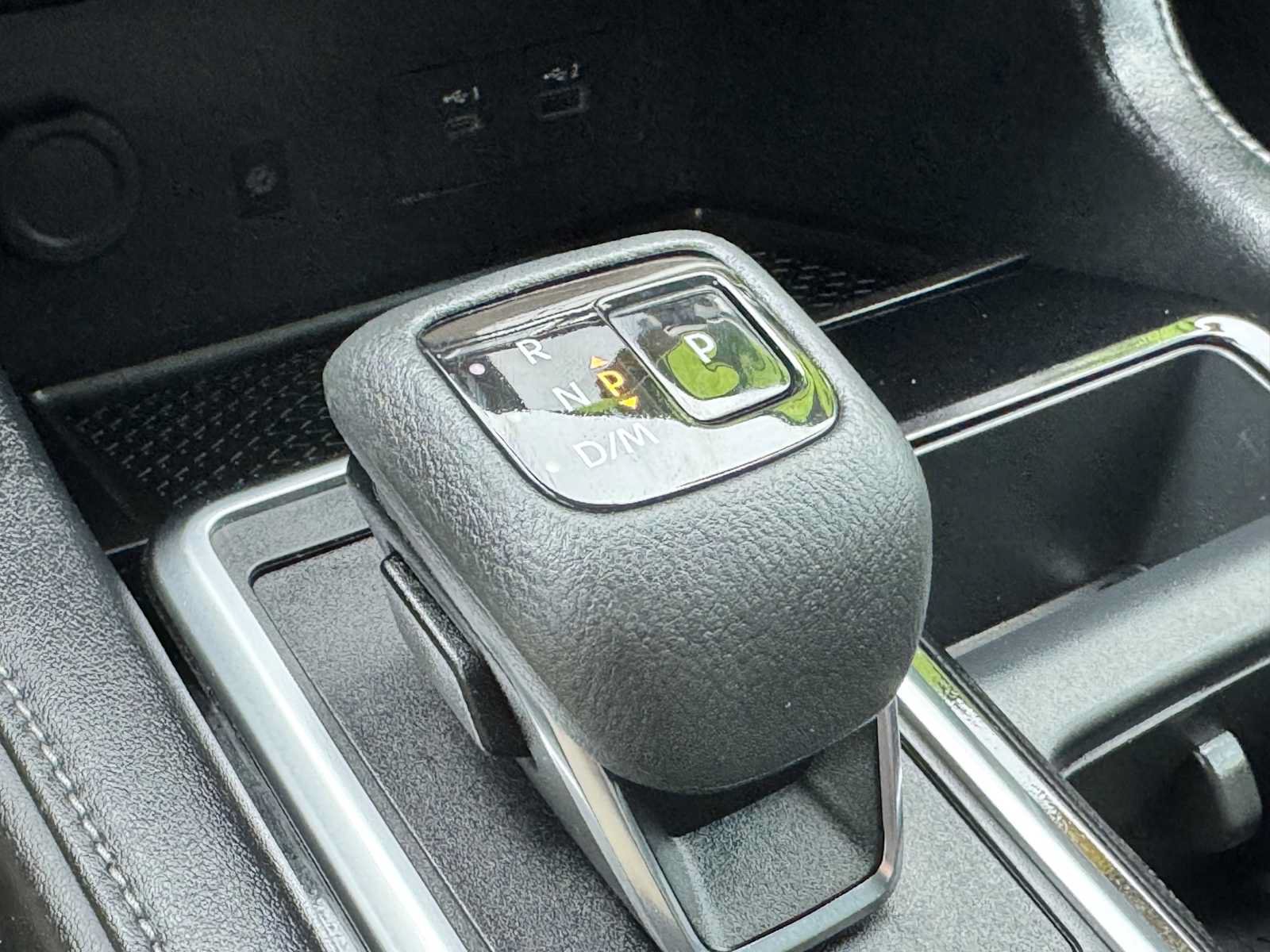 Used 2023 Nissan Pathfinder SL AWD/4WD image 33