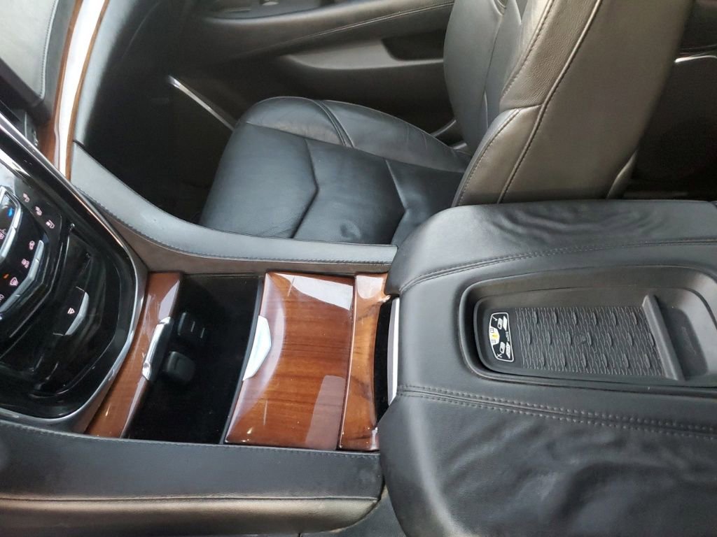 Used 2016 Cadillac Escalade ESV Premium image 24