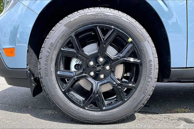 New 2026 Ford Maverick Lariat w/ Black Appearance Package AWD/4WD image 12