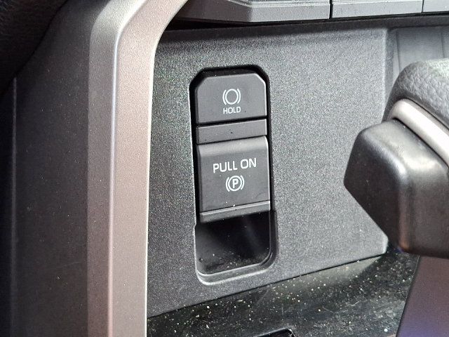Certified 2022 Toyota Tundra SR5 AWD/4WD image 24