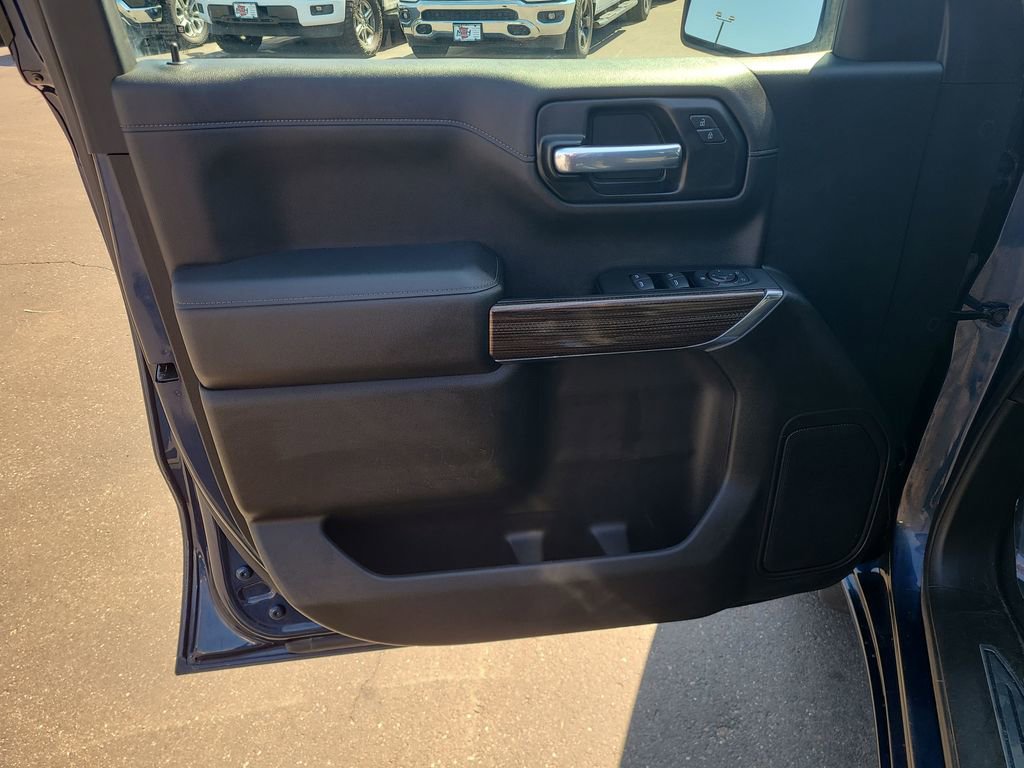 Used 2021 Chevrolet Silverado 1500 LT image 20