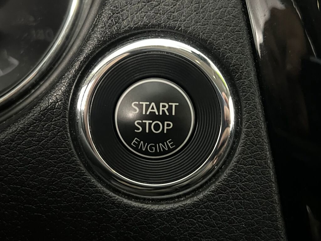 Used 2019 Nissan Rogue SV image 14