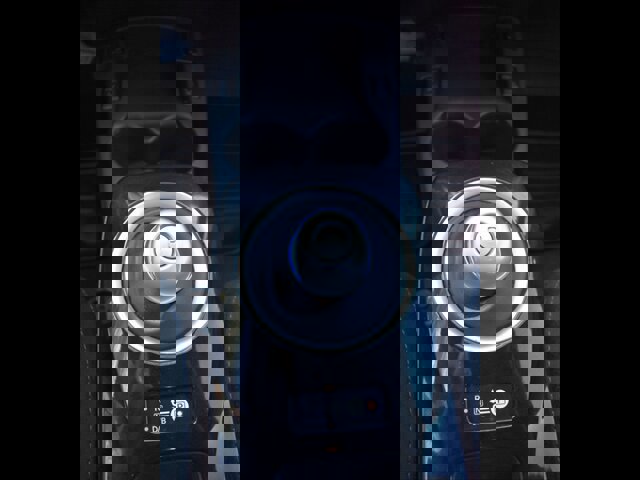 Used 2016 Nissan Leaf SV image 12