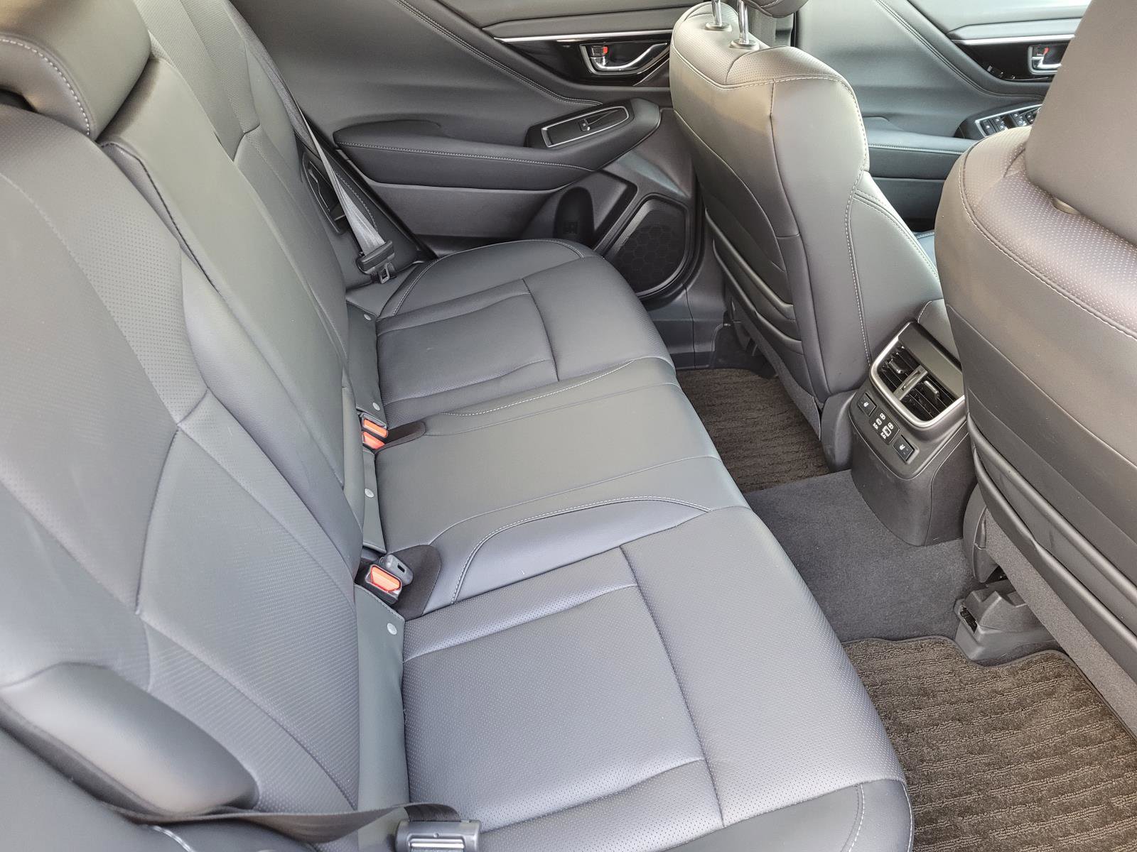 Certified 2025 Subaru Outback Limited image 13