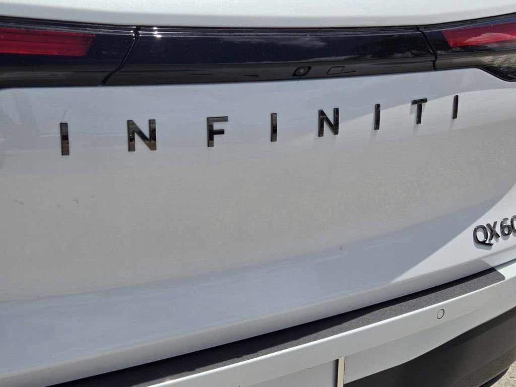 New 2026 INFINITI QX60 Autograph w/ Dark Cargo Package AWD/4WD image 10